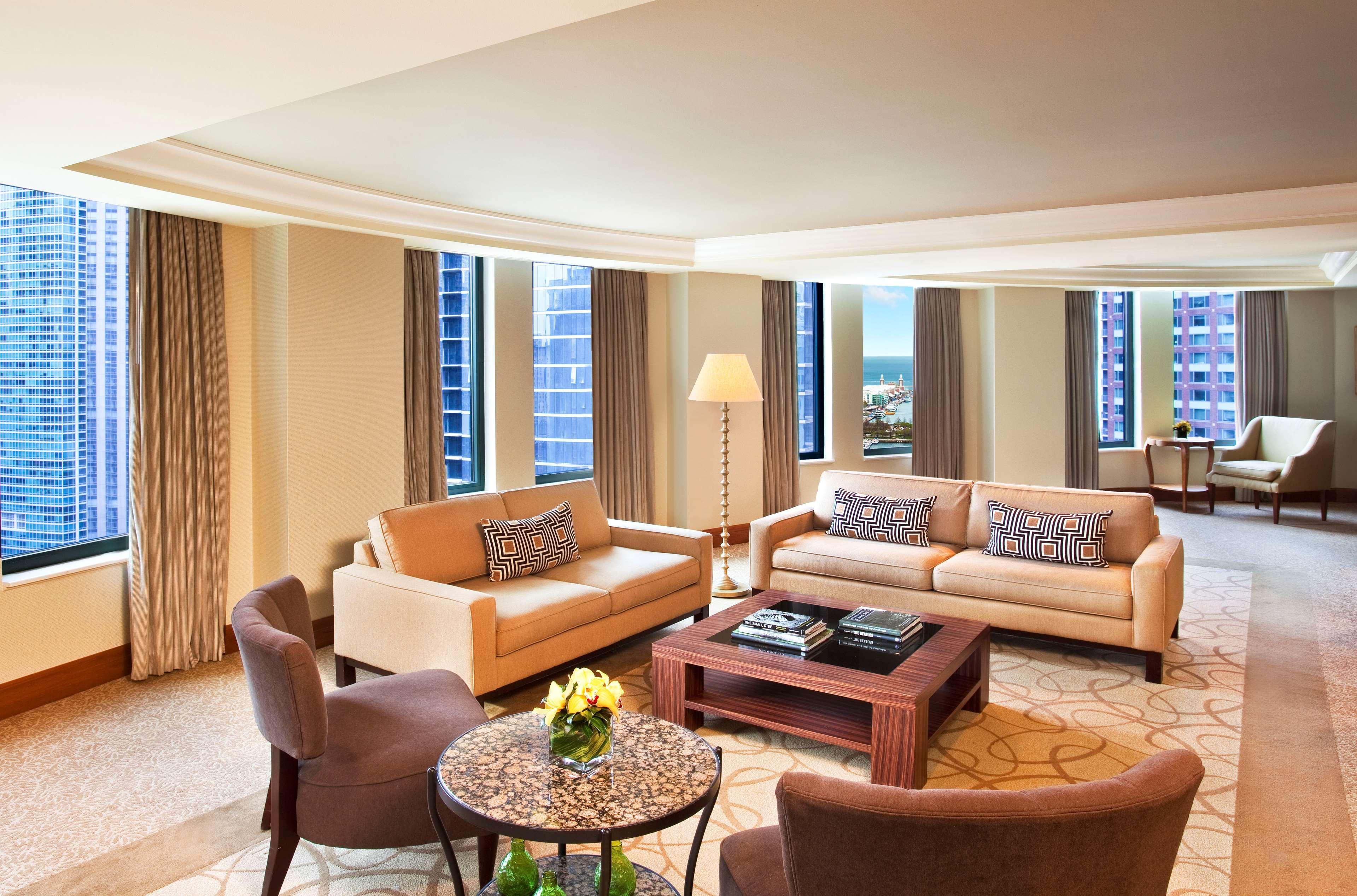 Sheraton Grand Chicago Riverwalk Εξωτερικό φωτογραφία